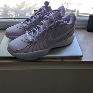 Nike Purple Athletic Shoes Mid-Top Design